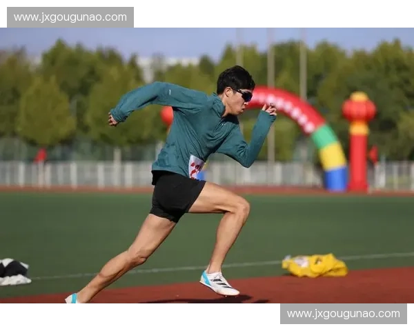 聚焦瞬间激情展现运动之美探索体育摄影艺术魅力 聚焦瞬间激情展现运动之美探索体育摄影艺术魅力